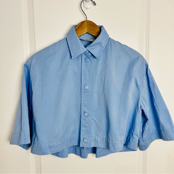 Zara Short Sleeves Blue Button-Up Crop Shirt - Picture 1 of 4
